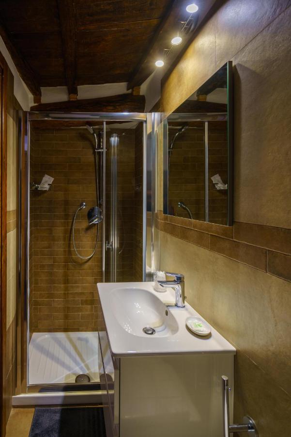 Perla Del Marinaio Hotel ริโอมัจโจเร ภายนอก รูปภาพ